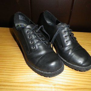 SO Sonoma Black Lace-Up Oxford Style Ladies Shoes Size 6.5M - Comfort Lug Sole